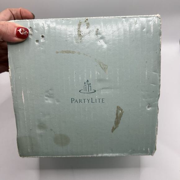 Partylite Crystal Castle Tealight Votive Candle Holder Retired P7170 W/ Box - Picture 12 of 13